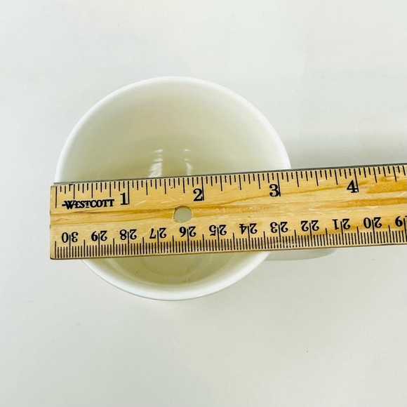 Starbucks Christmas Coffee Mugs Set Of 2 Red Gold Starburst Tall 12oz Holiday - Picture 7 of 8